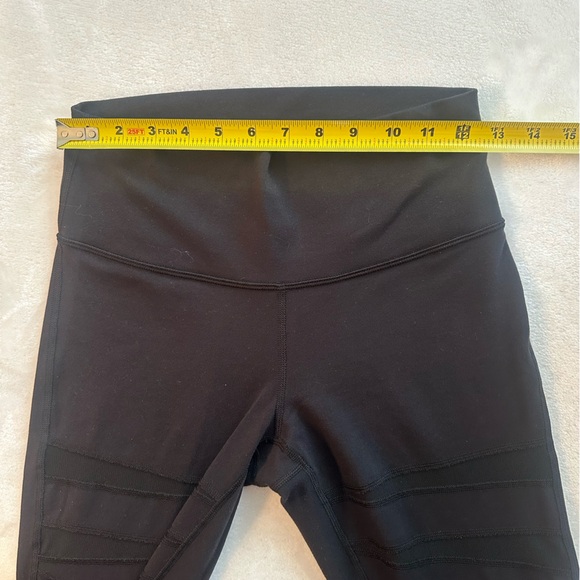 Lululemon size 8 Wunder Under mesh leggings. - Picture 8 of 11